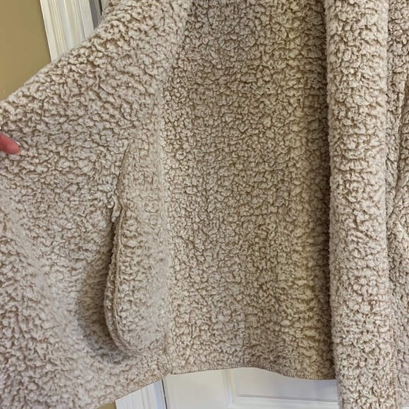 New Love Tree Womens Vest Duster Size Medium Teddy Bear Fleece Hood - Picture 3 of 3